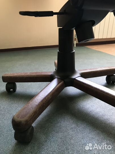 Компьютерное кресло кожа бу