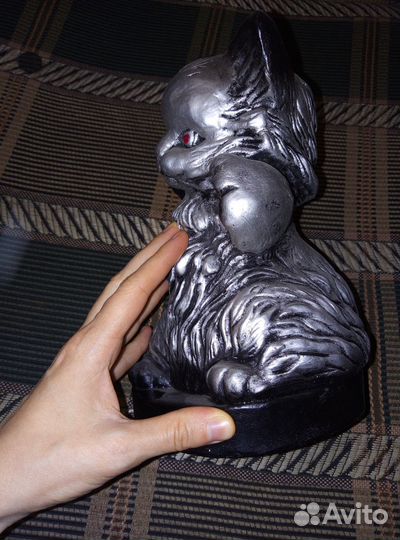 Статуэтка котёнок