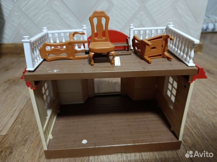 Домик для кукол