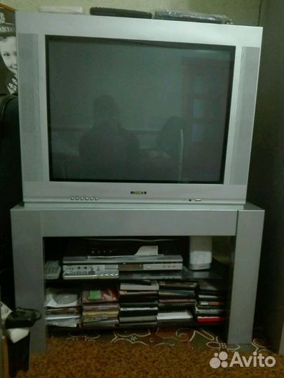 Тумба под телевизор