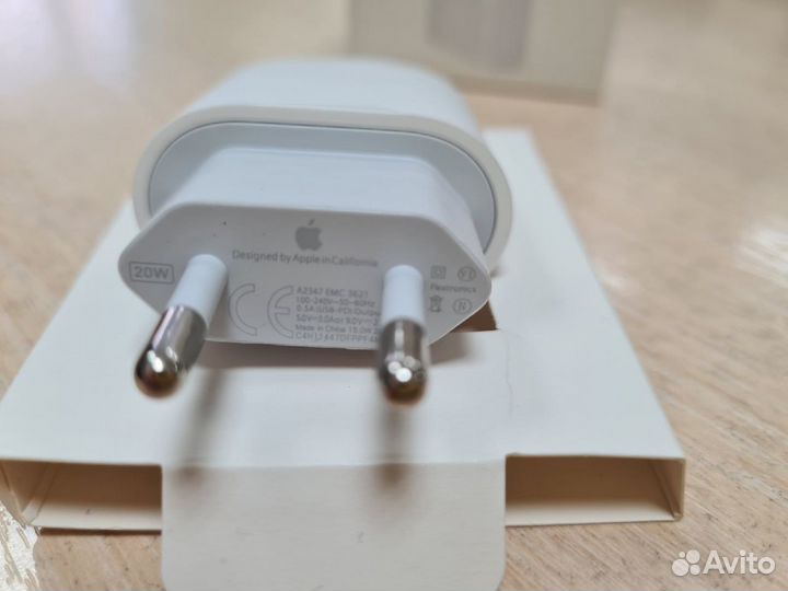 Зарядное устройство iPhone USB-C 20W