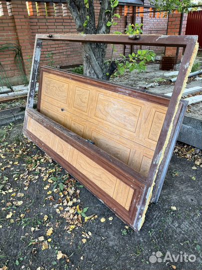 Дверь входная металлическая тамбурная