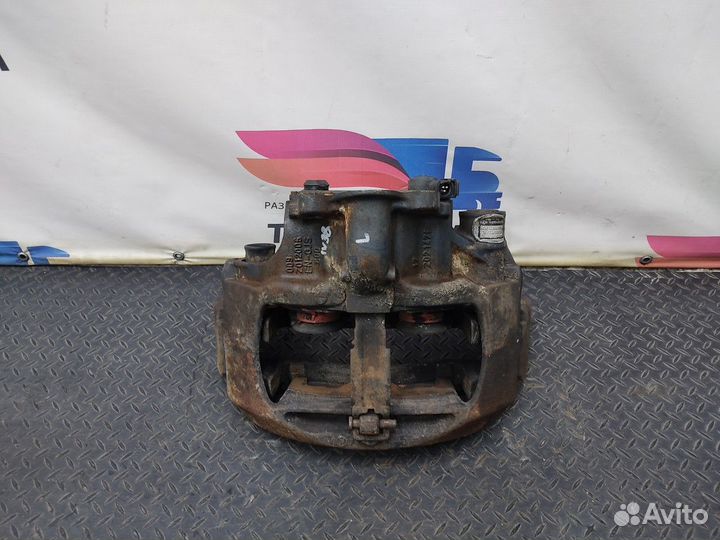 41285186 Суппорт левый