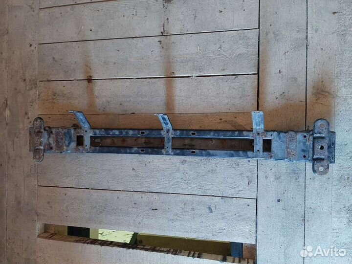 Усилитель переднего бампера Kia Mohave