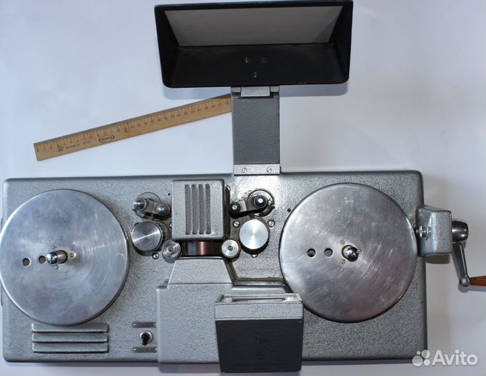 Устройство для просмотра кинопленки от Pentazet 35