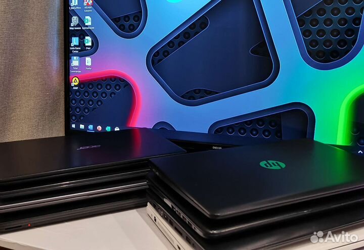 Ноутбуки продаются из-за закрытия офиса