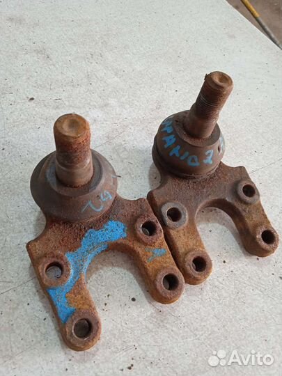 Шаровая опора Nissan Terrano 2 Ниссан Террано R20