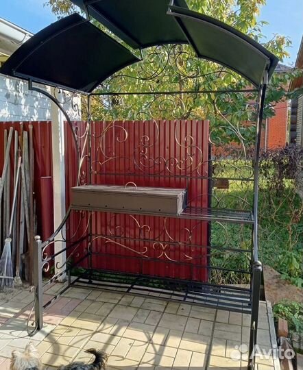 Мангал с крышей кованый