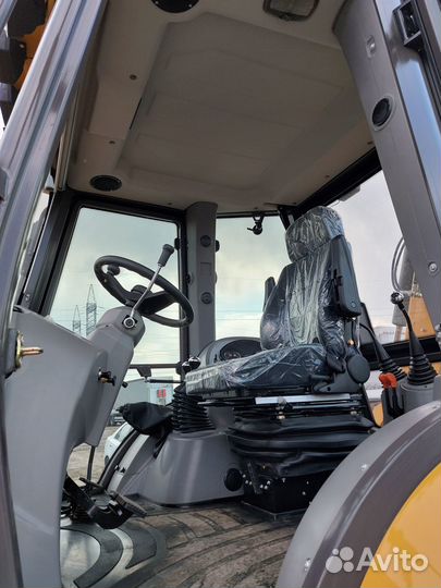 Экскаватор-погрузчик LGCM LGB88H, 2023