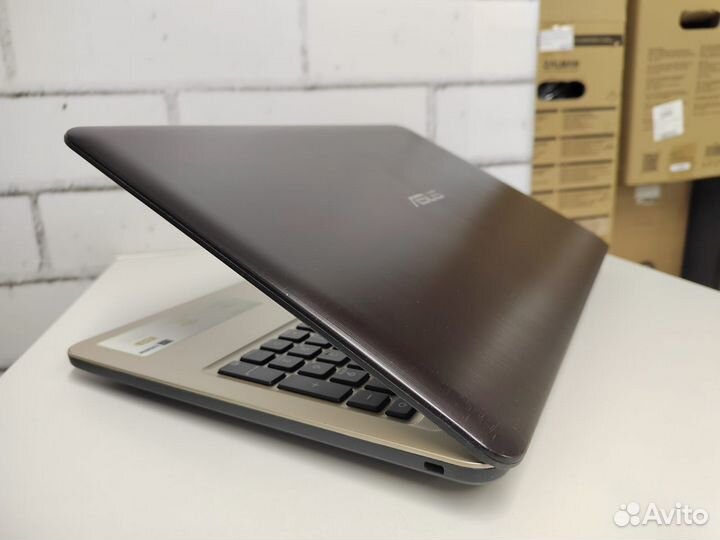 Игровой Asus/Core i3-7020U/HDD500/12Ram/MX110