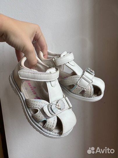 Сандалии для девочки 25