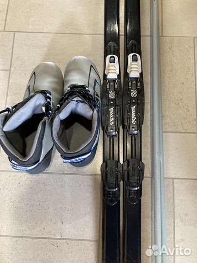 Беговые лыжи