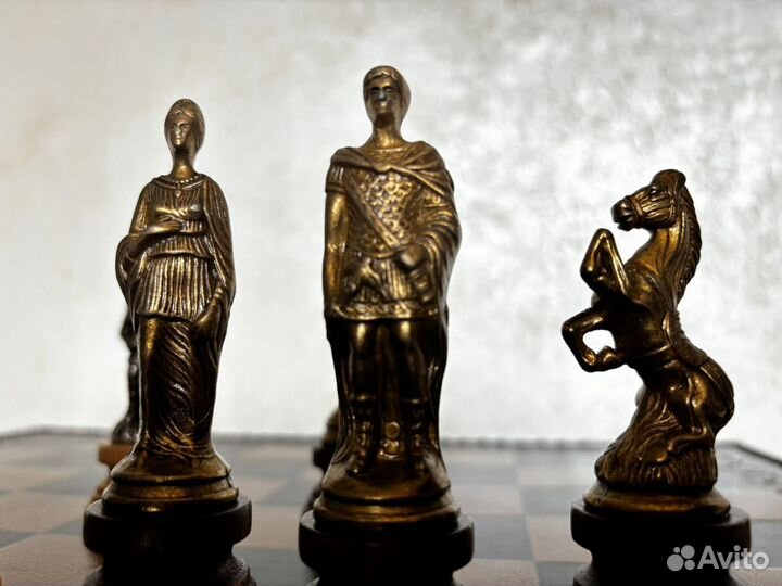 Шахматы тематические 