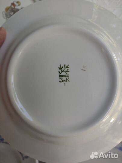 Столовая посуда. Тарелки. Керамика. Чайный сервиз