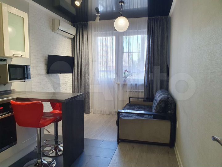 2-к. квартира, 46 м², 1/14 эт.