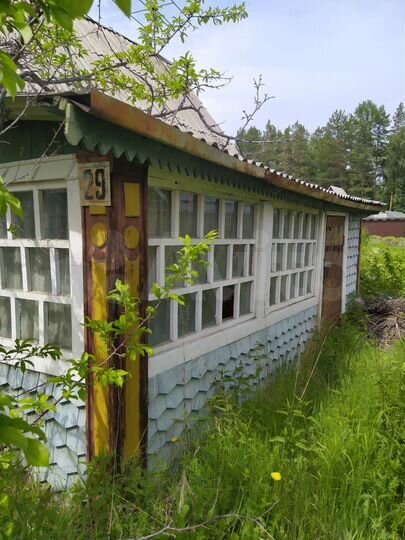 Дом 16 м² на участке 6 сот.