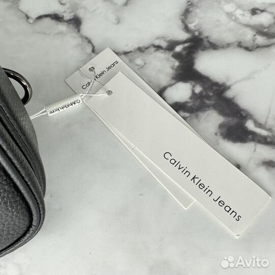 Сумка нагрудная кожаная calvin klein мужская