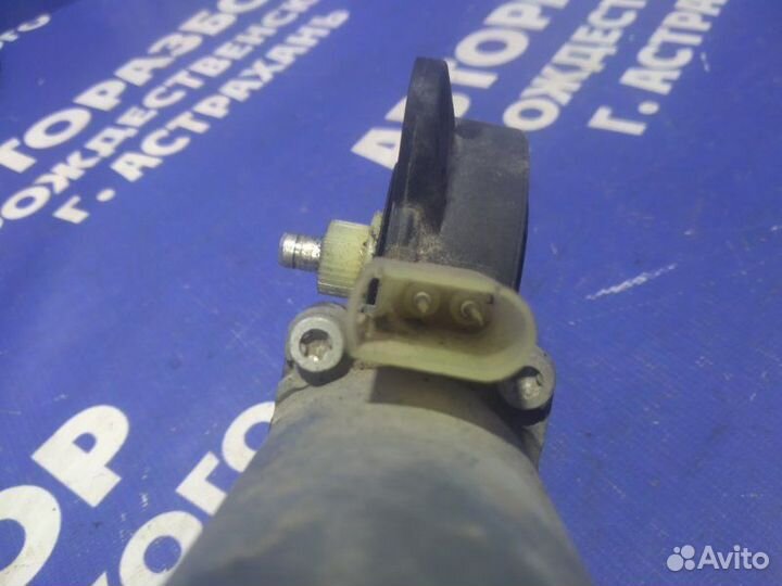 Моторчик стеклоподъемника Ford Fusion хэтчбек 2004