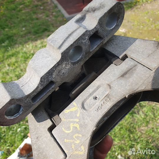 Опора верхняя правая saab 12783141