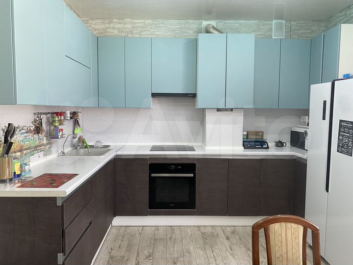 3-к. квартира, 102 м², 2/2 эт.