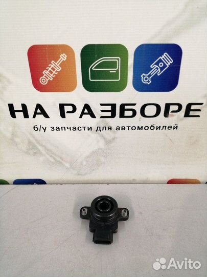 Датчик распредвала левый Infiniti Qx56 Z62 VK56