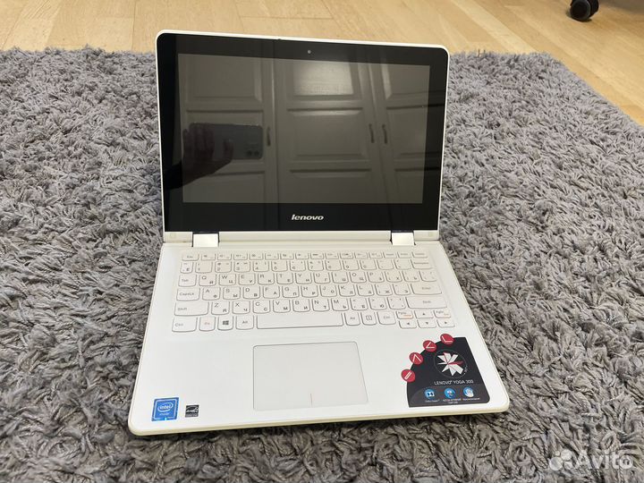 Ноутбук-планшет Lenovo yoga 300