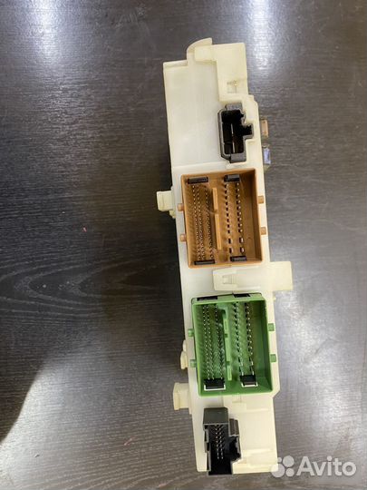 Блок предохранителей Volvo Xc70