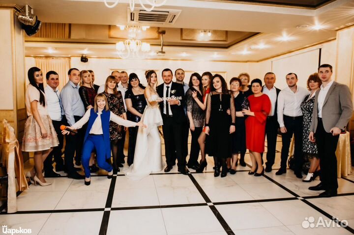 Ведущая и DJ