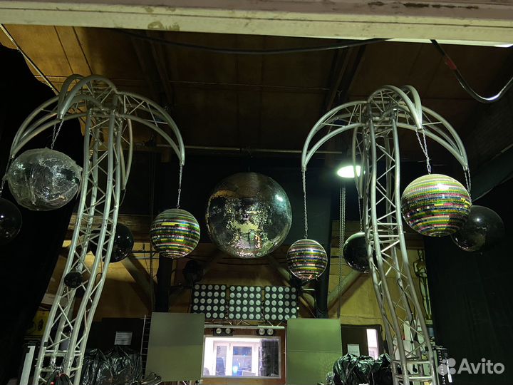 Тотем Пальма и Тотем Стандарт