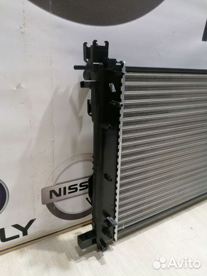 Радиатор охлаждения двигателя основной Renault san