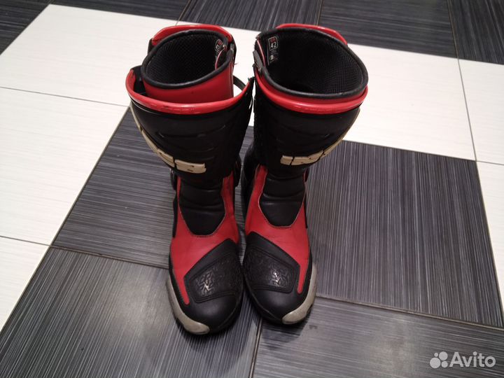 Мотоботы дорожные IXS