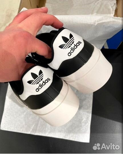 Кроссовки женские Adidas Superstar