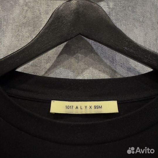 Лонгслив alyx