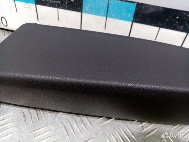 Б/У Подлокотник двери задней правой#001