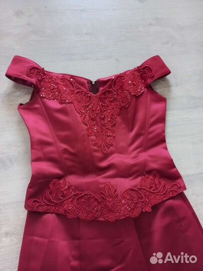 Вечернее платье