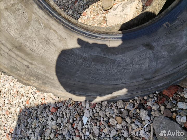 Грузовая шина бу 13 R22.5 Bridgestone