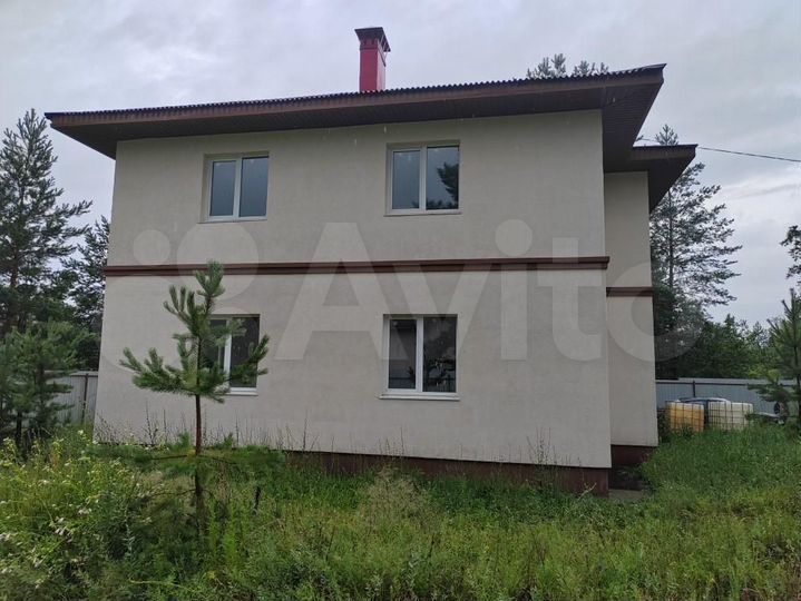 Дом 240 м² на участке 9 сот.