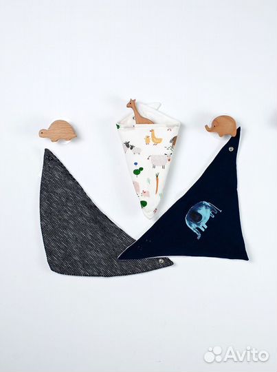 Слюнявчик для мальчика AnyDay и другие