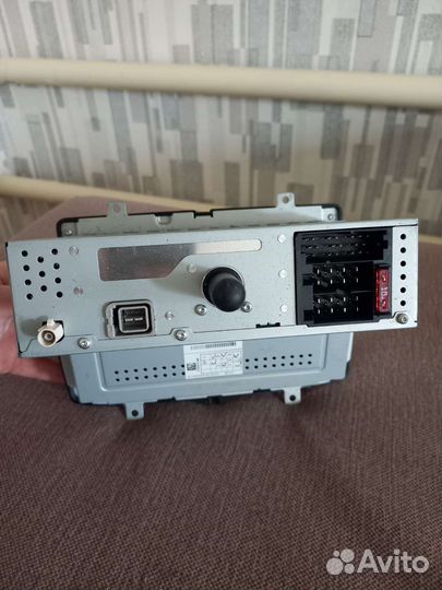 Заводская магнитолла лада веста