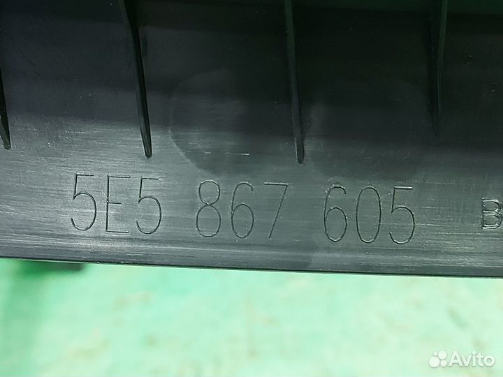 Накладка двери багажника Skoda Octavia A7 2013