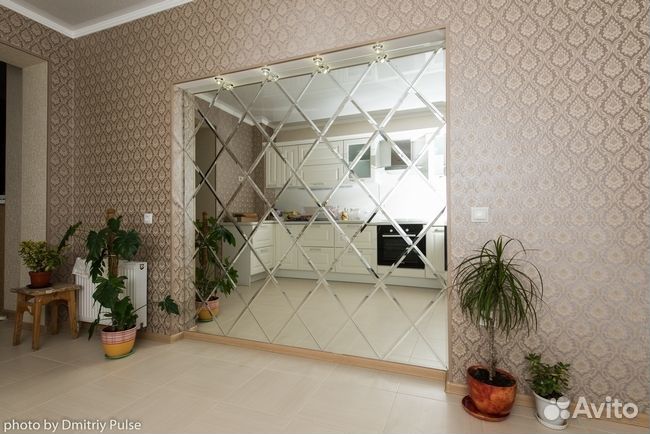 Большое зеркало на стену (зеркальное панно)