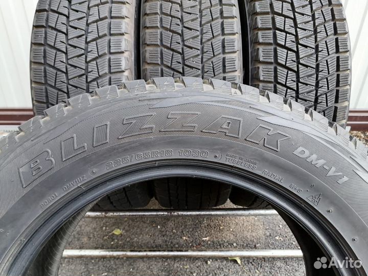 Bridgestone Blizzak DM-V1 225/65 R18