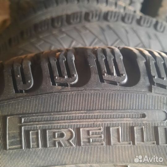 Pirelli Winter Carving Edge 185/65 R15 88T
