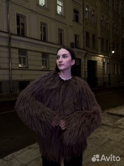 Шуба из эко меха под ламу