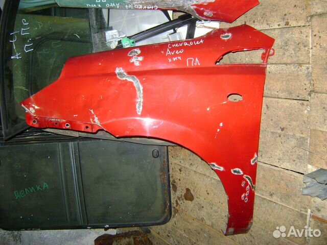 Крыло переднее левое Шевроле Авео хэтчбек