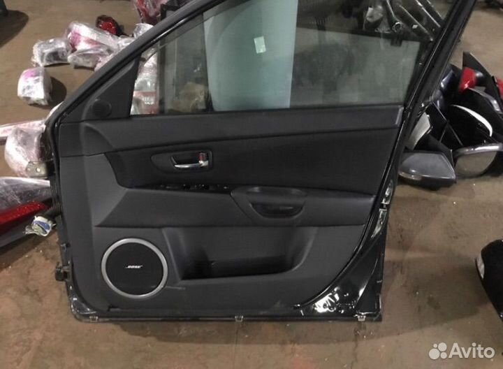 Дверь передняя правая Mazda 3 bk Хэтчбек 3 бк