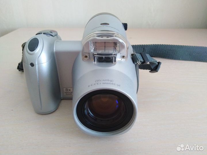 Фотоапарат Konica Minolta Dimage Z10