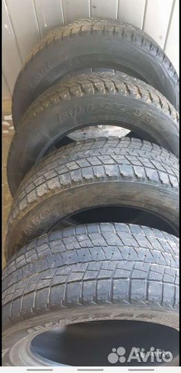 Bridgestone Blizzak DM-V1 225/60 R17