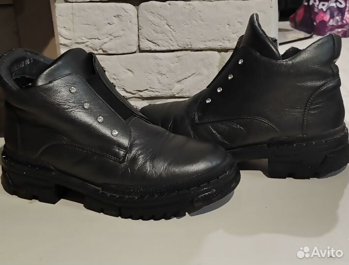 Ботинки кожаные 33р