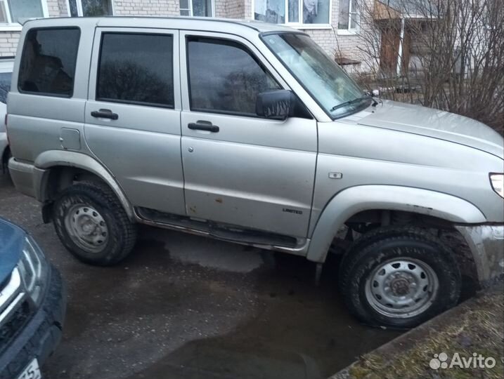 УАЗ Patriot 2.7 МТ, 2011, 134 000 км